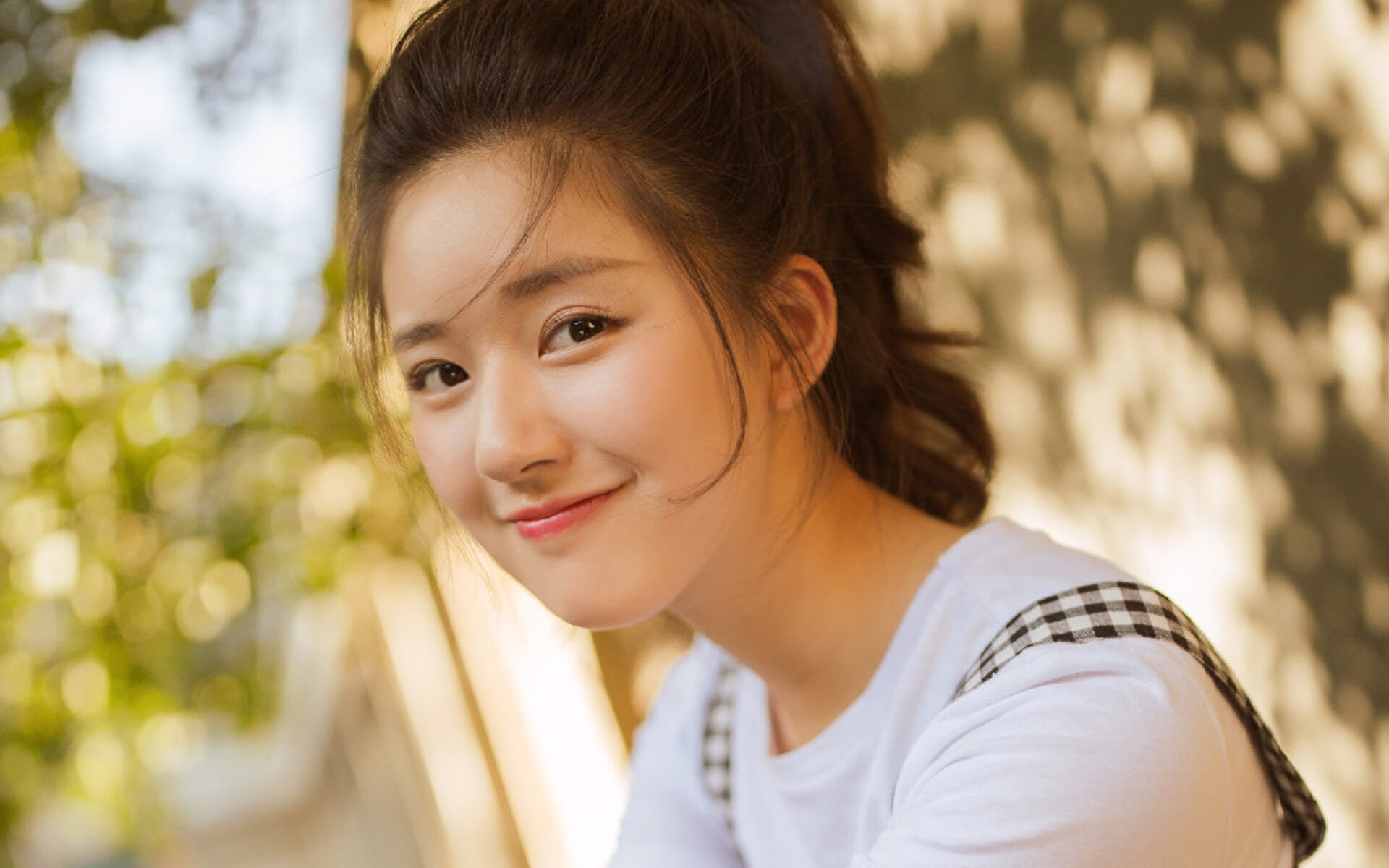 新星闪耀与硬核胜利,奥斯梅恩爆发引领卡塔尔力克巴拉圭